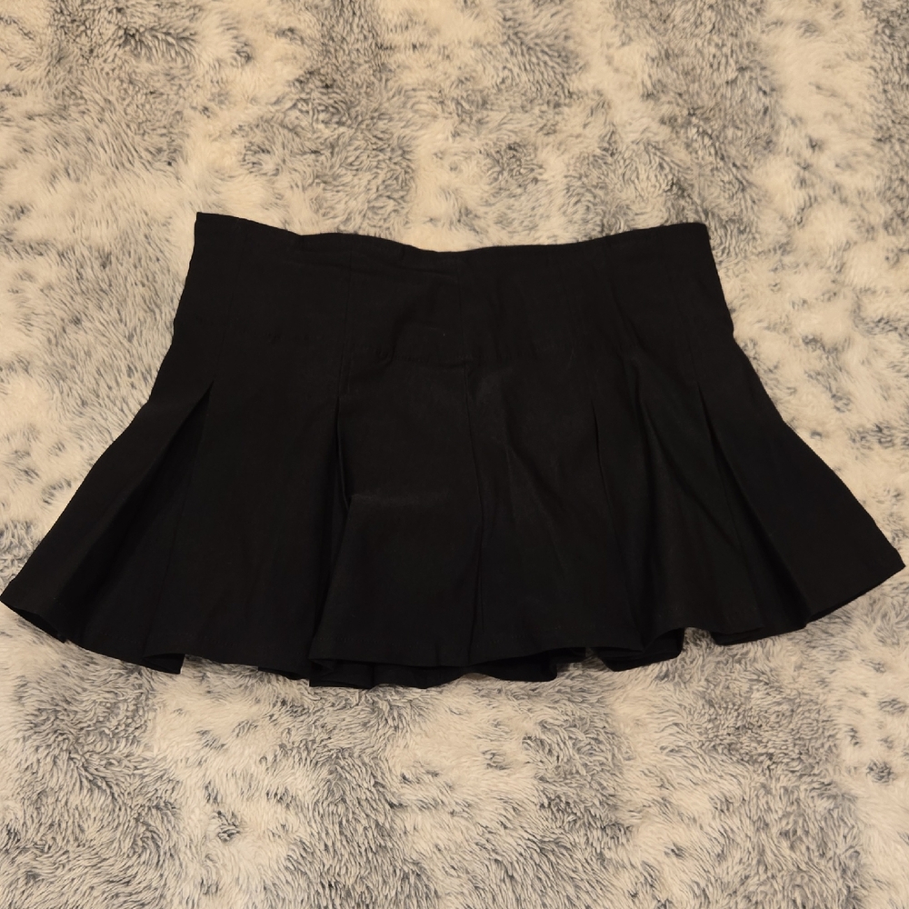 Black Pleated Skirt